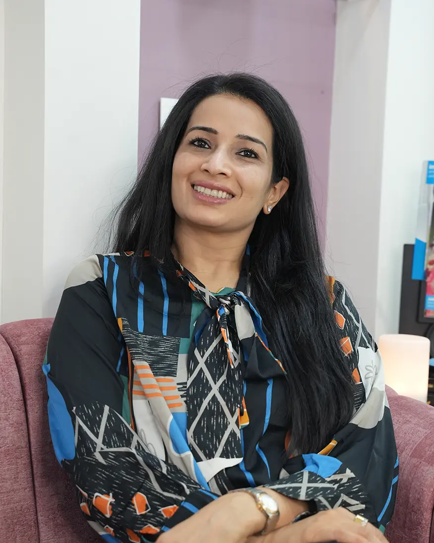 Dr. Nisha Sancheti in the clinic